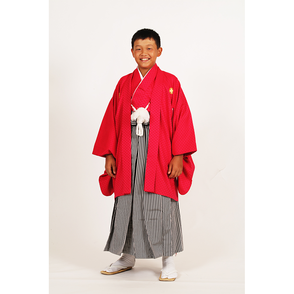 男の子・羽織袴 赤 小学生専用サイズ | 着物レンタルまつうら（貸衣装