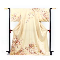 H-115 クリーム色に鈴と小桜